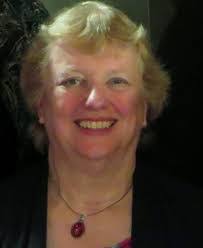 Elinor Carr's Instagram, Twitter & Facebook