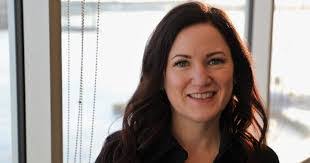 Karla Warren's Instagram, Twitter & Facebook