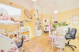 Full service salon including, color, highlights, haircutting, balayage highlighting, prestige makeup. Thuy Beauty Salon Kosmetikstudio In Winterhude Hamburg Treatwell