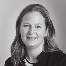 Heather Moynihan's Instagram, Twitter & Facebook