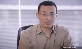 Mahkamah tinggi hari ini diberitahu oleh pakar perunding forensik bahawa ketua pegawai eksekutif cradle fund, nazrin hassan, meninggal dunia sebelum kebakaran berlaku di bilik tidur rumahnya. Cradle Fund Cradle Fund Ceo S Wife Stepsons And Maid Charged With Murder The Malaysian Insight Nazrin Hassan
