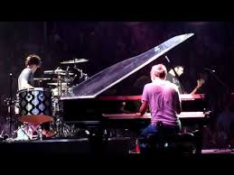 Muse Cave Live At The O2 London 13 11 2009 Youtube