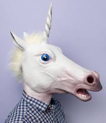 Plak vervolgens met een plakbandje de twister lollipop vast op het masker. 8 Unicorn Masks Ideas Unicorn Mask Unicorn Mask