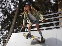 La skateboarder finlandese americana si prende il podio al primo evento statunitense di qualificazione per le olimpiadi. Sky Promessa Dello Skateboard A 12 Anni Forse Andra Alle Olimpiadi Corriere It