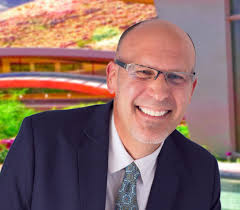 Darryl Manco's Instagram, Twitter & Facebook