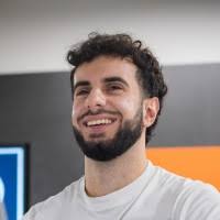 200+ Profile mit dem Suchbegriff „Daher“