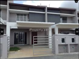 1694 Sqf 4rooms 3b 20x70 Aman Putri Sungai Buloh Jasmine 012 666 1361 Jasmine 012 666 1361 Strategic Location Taman Aman Property Sungai Buloh House