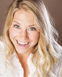 Angela Lirette's Instagram, Twitter & Facebook