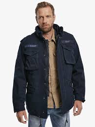 Since its introduction in 1965, it has won the hearts of many soldiers and fashionable civilians. Brandit Herren Winterjacke M65 Giant In Blau 720099