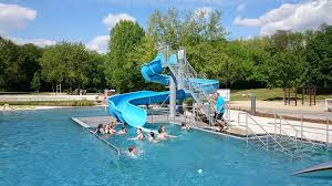 Freibad Besuch In Corona Zeiten Badegaste Sind Um Mithilfe Gebeten Du Bist Halle