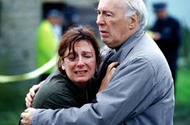 Eine halskette mit dem anhänger gott schütze dich dran gebraucht. Inspector Lynley Gott Schutze Dieses Haus 1 2 Filmkritik Film Tv Spielfilm
