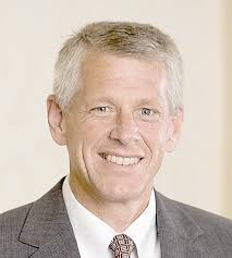 Banking executive Lawrence Wold to speak at KVCC commencement