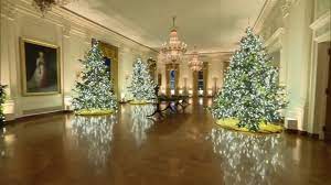 Check out these 48 dreamy rooms that are packed. White House Christmas Decorations Melania Trump S 2020 Holiday Display Spotlights Essential Workers Abc30 Fresno