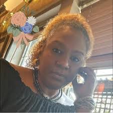 Kendall Starks's Instagram, Twitter & Facebook