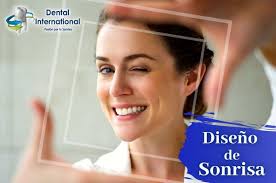 🤩𝗗𝗜𝗦𝗘Ñ𝗢 𝗗𝗘 𝗦𝗢𝗡𝗥𝗜𝗦𝗔‼ ✓𝑷𝒐𝒓 𝒕𝒂𝒏 𝒔𝒐𝒍𝒐 $990  𝐼𝑁𝐶𝐿𝑈𝑌𝐸: ✔️ 6 Carillas en Porcelana de Alta Estética ✔️  Blanqueamiento Dental Total ✔️ Limpieza Profunda de Dientes y Encías ✔️  Valoración con Nuestro Especialista