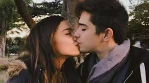 Jul 02, 2021 · para el karaoke que realizan todos los viernes en perros de la calle, andy kusnetzoff invitó a malena narvay a ser la jurada. Malena Narvay Rechazo Mudarse Con Su Novio Julian Serrano Sus Razones