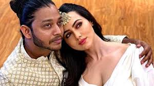 When he dumps her for her neediness, she uses her powers to make his life a living hell. Melvin Louis Hits Back At Ex Girlfriend Sana Khaan After Her Explosive Revelations With A Cryptic Post Celebrities News India Tv