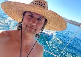 Who knows how to really coupon and can PLEASE TEACH ME?! I just Can't seem  to really get the hang of it!😭😭🙏🏻🙏🏻🙏🏻🙏🏻