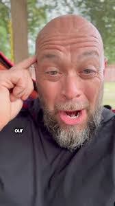 Lee Eckel's Instagram, Twitter & Facebook