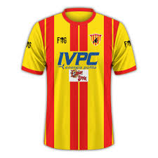 Benvenuti nella twitter page ufficiale del benevento calcio. Benevento Of Italy Home Shirt For 2016 17 Football Shirts Italy House Shirts