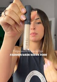 Me olvido de algo? 🤣🩷 #maquillaje #nyfw
