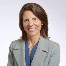 Lisa Nardini's Instagram, Twitter & Facebook