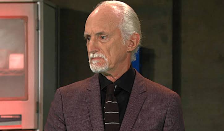 Days of Our Lives: Who Is In the Three Pods Dr. Rolf Still Has?