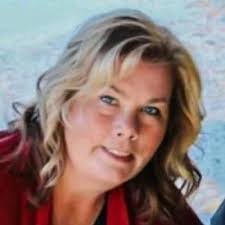 Wendy Whitten's Instagram, Twitter & Facebook