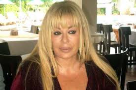 In 1980, özer won a golden album award with her song gönül. Zerrin Ozer Alchetron The Free Social Encyclopedia