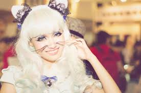 A Newbie Cosplayer's Guide to Using Contact Lenses