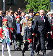 Alexander lukaschenko hat immer wieder betont, dass er auf auslandsbesuchen kolja keineswegs aus logistischer not heraus mitschleppe, sondern der reiseeifer von diesem selbst komme. Aljaksandr Lukaschenka Wikipedia