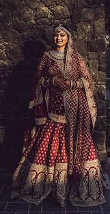 A Traditional Hindu Wedding Where The Couple Wore Sabyasachi Outfits Shaadiwish Bride Indian Bridal Fashion Bridal Lehenga Collection Indian Bridal Outfits