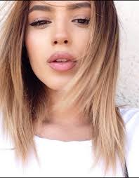 With a striking iciness, a platinum blonde color mixed with a pixie cut is a fierce and modern style, and is also perfect for women with thick hair. Medium Haircut Styles For Thick Hair Folade