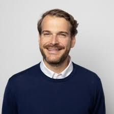 The UAE remains a top destination for international professionals!