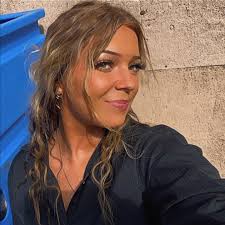 Loudly singing & Loudly living 💋 @ Parker McCollum