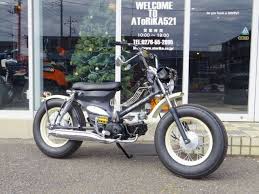 ホンダ スーパーカブ90 激ヤバ フルカスタムファットカブ の新車 中古バイク販売情報 atorika 521 garage service カブ90ベース極太タイヤのファットカブです 委託販売車両ということでお買い得なカスタムカブですよ 前後15インチで最新のタイヤfuckstone カブ90