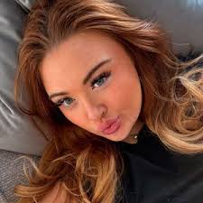 Ellie Scott (@elliescott30)