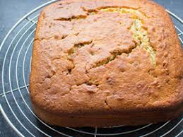 Kuchen vollständig auskühlen lassen, dann aus der form nehmen und auf eine tortenplatte stellen. Flaumiger Kuchen Mit Schokostuckchen Martins Web At