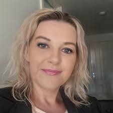 Lana Pudar se upravo plasirala u finale Mediteranskih igara u disciplini  200m delfin sa vremenom 2.12.83. A to je ujedno i najbolje vrijeme  jutarnjih kvalifikacija Finalna utrka je na programu oko 19:00 sati,