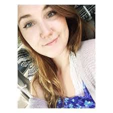 Danielle Stiller's Instagram, Twitter & Facebook