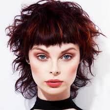 Rossi 17° via l'indirizzo di casa. Capelli Rossi Tagli Ed Acconciature Per Il 2019 Da Condividere