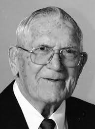 Emilie Hurst's Instagram, Twitter & Facebook