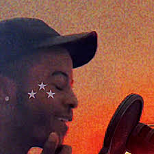 Swipe to see my face change with the score