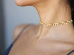 We chose a flat agate style stone for our necklace. Gold Dangle Choker Shaker Choker Necklace Trendy Chain Choker Necklaces Short Necklace Bohemian Style Simple Choker Gift For Her Chain Choker Horn Necklace Boho Chain Choker Necklace