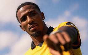 Showbiz: Tan plays paralympic badminton player in 'Gold'