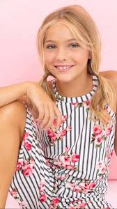 So happy to Welcome beautiful @maria.corradini @shanynfiske 🩵🩵and with  that we now have all our models new season ! We will see new faces again in  the New Year ! Thanks so