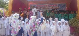 Selama pendidikan ( 3 tahun ) diberikan ekstra kurikuler tambahan. Miliki Program Unggulan Anak Didik Sd Taruna Islam Unjuk Kebolehan Dipentas Seni Riauantara Co
