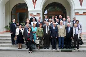 Reîncepem cursurile gratuite de pregătire la. Intalnire EmoÈionantÄ La Facultatea De MatematicÄ De La Universitatea Vasile Alecsandri DeÈteptarea Ziarul BacÄului