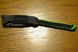 Whether you're setting out to hike and go outdoors to explore paracord wrist lanyard made with the snake knot: 27 Diy Paracord Knife Lanyard Patterns With Instructions