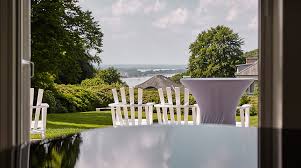 Es gibt viele beweggründe um hier die fertighaus firma zu bewerten mit der man sein haus gebaut hat. Elsa Brandstrom Haus